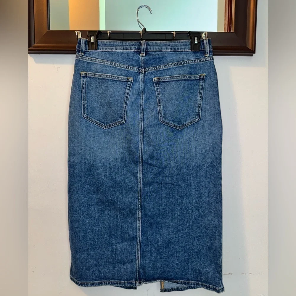 Steve Madden women’s jean skirt size 8